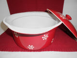 ❄️ SNOWFLAKE RED WHITE Stoneware COVERED CASSEROLE 10x5 Winter Holiday Bake