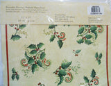 4 CHRISTMAS HOLLY 17x11 Reversible PLACEMATS Holiday Red Green Leaves Berries