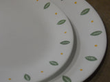 ❤️ NEW 1 Corelle CITY GARDENS 10.25" DINNER PLATE Leaf Green Yellow Dots